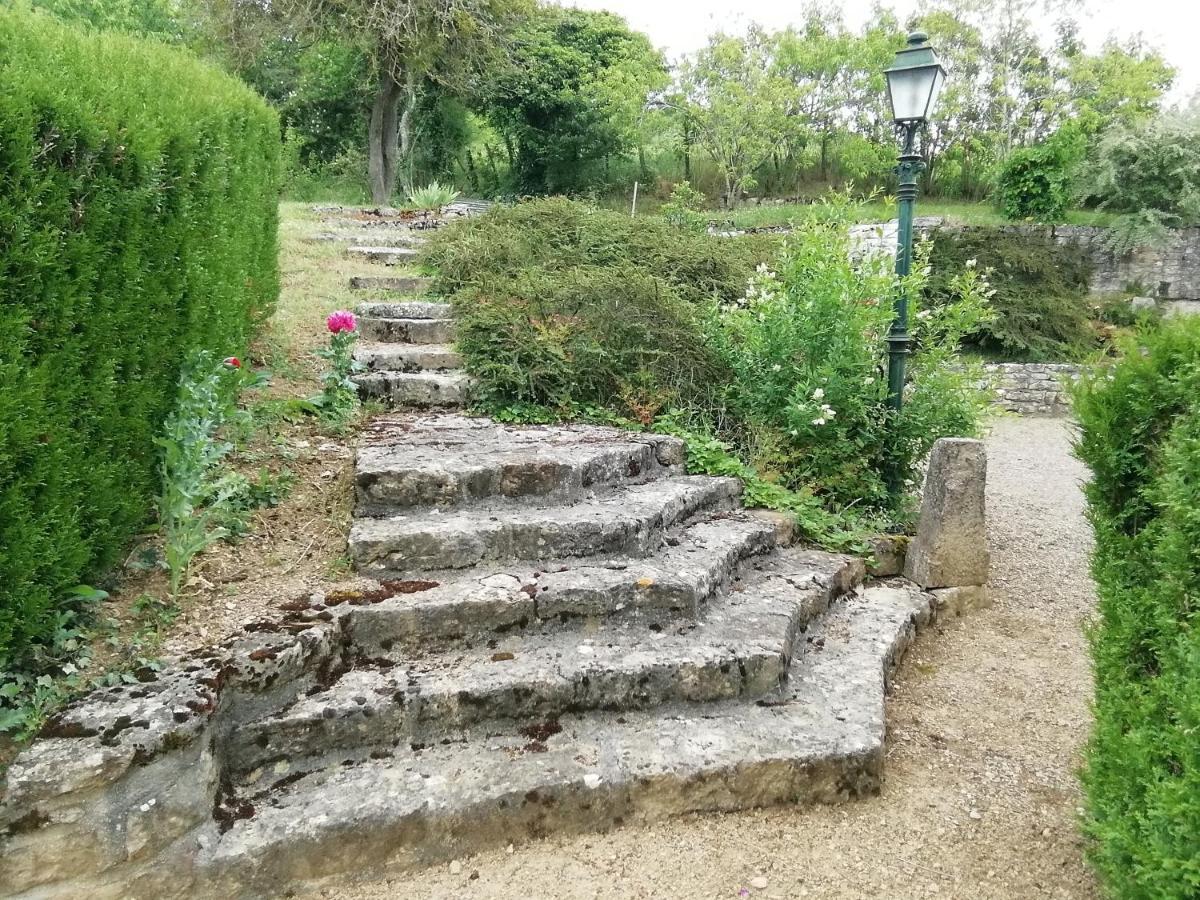 Gite Ancien Lavoir Viserny Exteriér fotografie